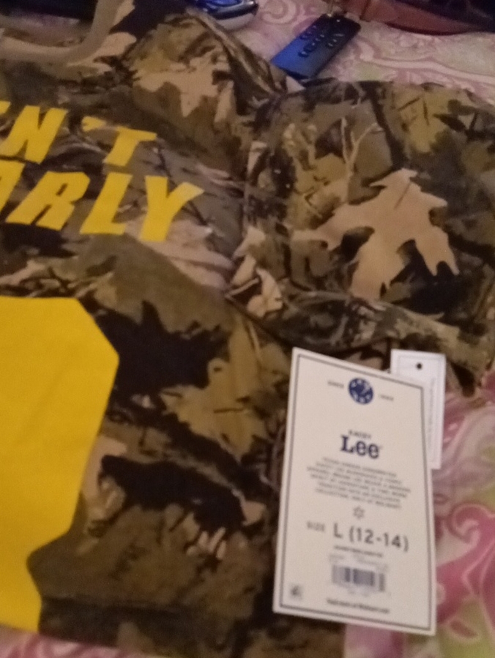 Lee Olive Green Camo T Twith Yellow Print